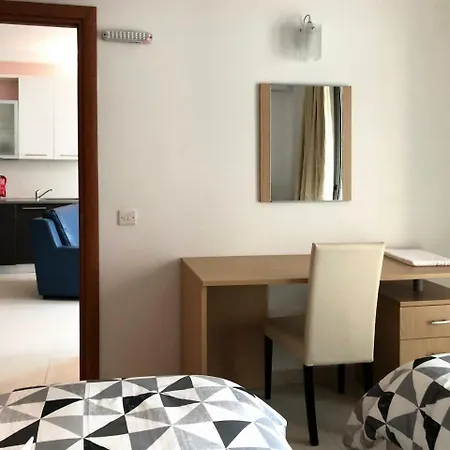 Modern Stylish - 2 Bedroom & 2 Bathroom - Spinola Bay, St Julians * St. Julian's